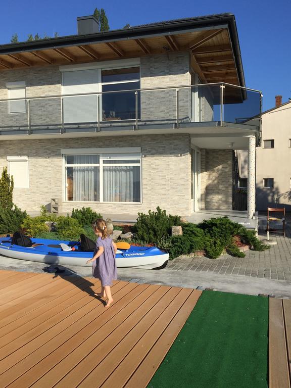 Parton Villa Apartments Fonyód Pokoj fotografie